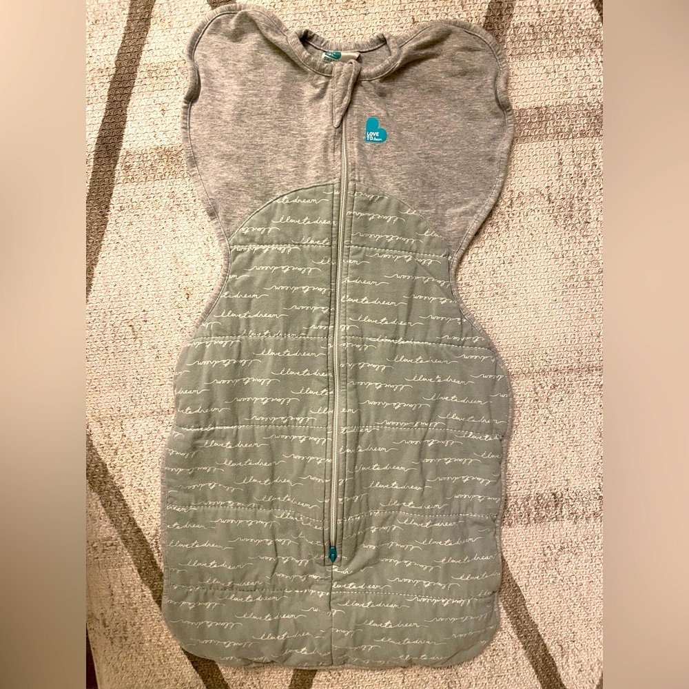Love to Dream swaddle up sleep sack size M 2.5 TOG